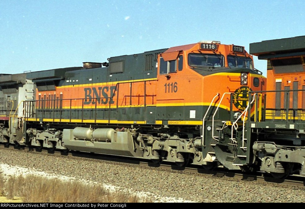 BNSF 1116